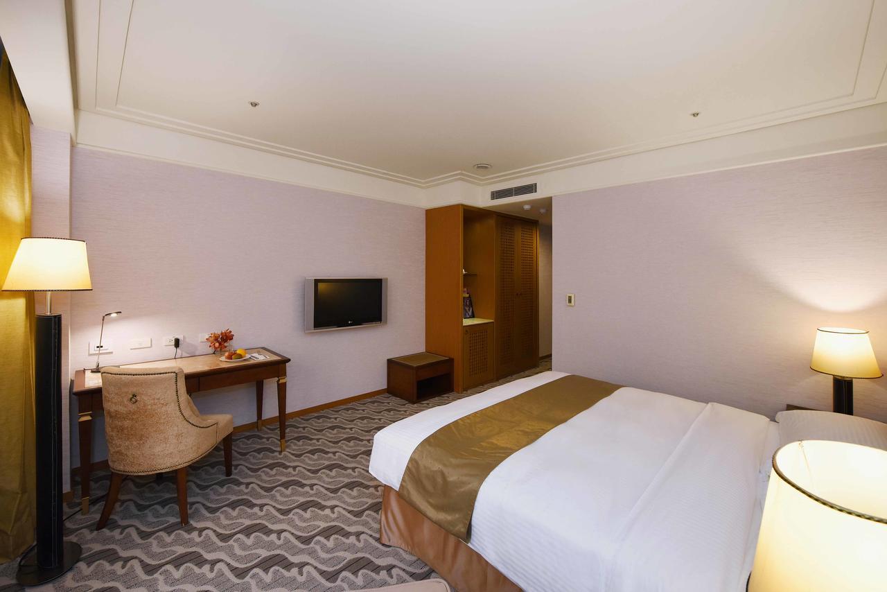 Fullon Hotel Taoyuan Esterno foto